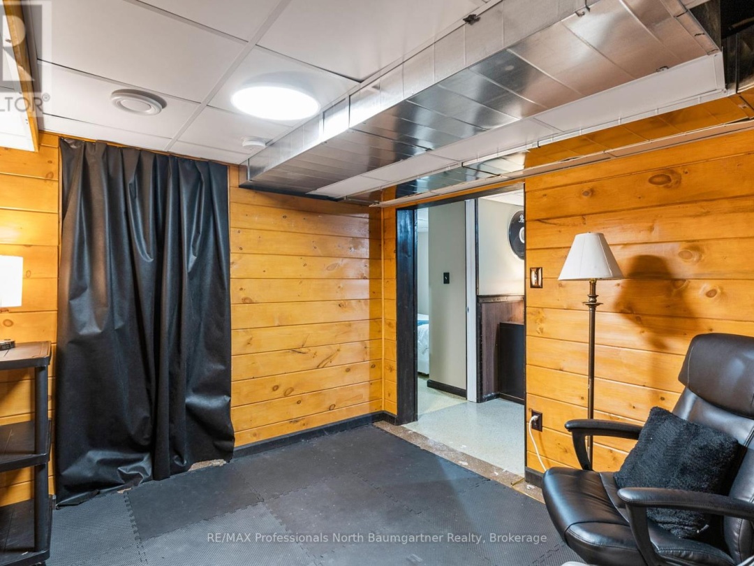 1834 SCOTCH LINE ROAD W, 