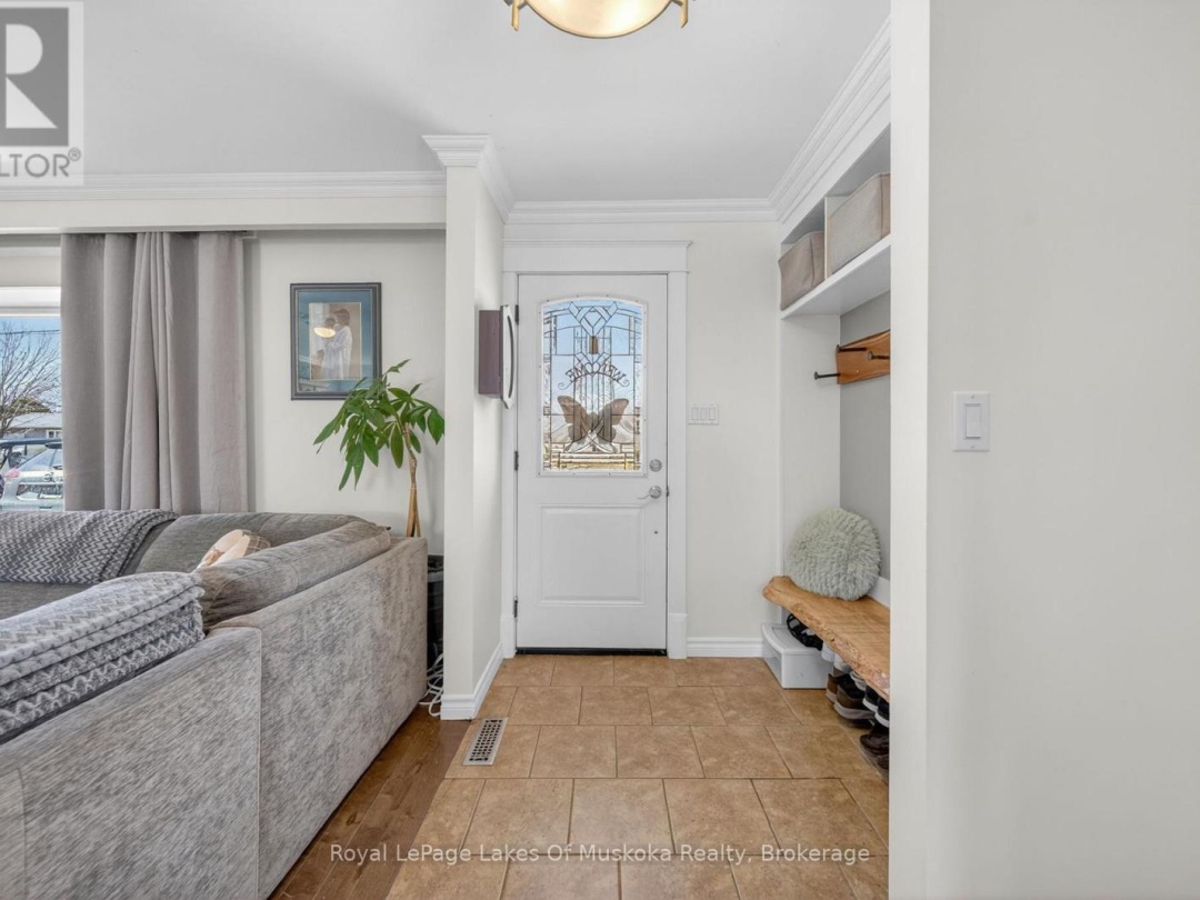 271 LAKELAND CRESCENT, Brock (Beaverton)