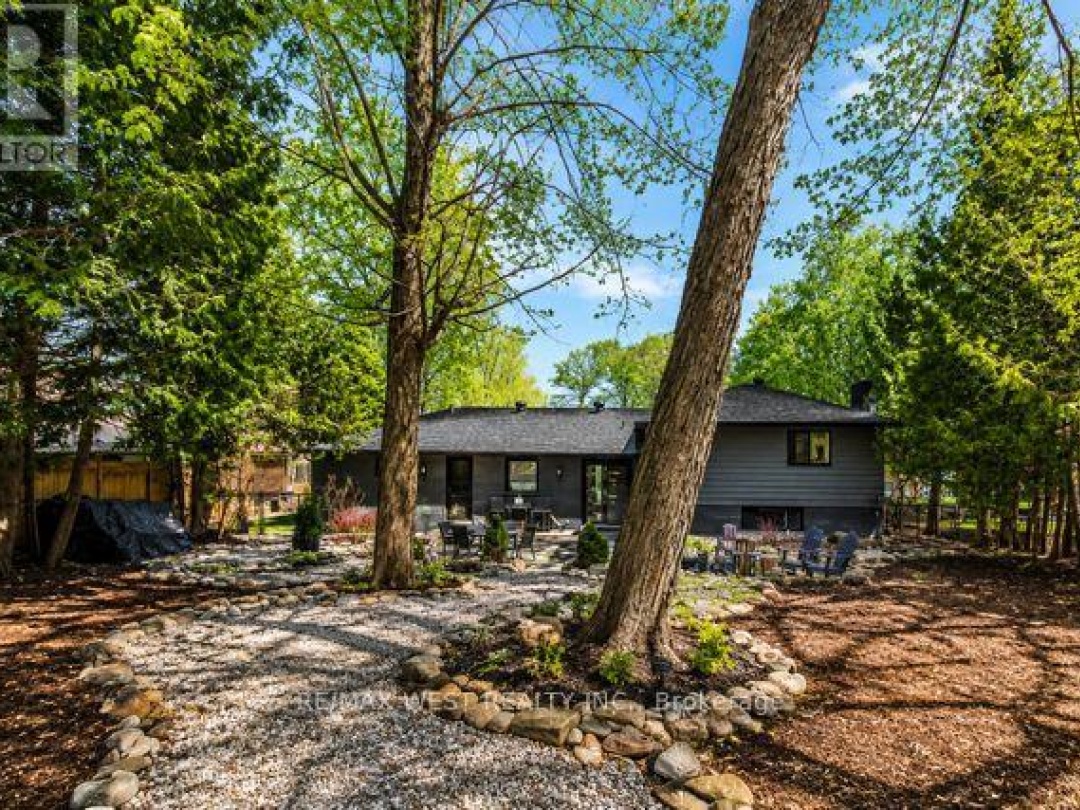 169 BAYVIEW AVENUE E, Tay