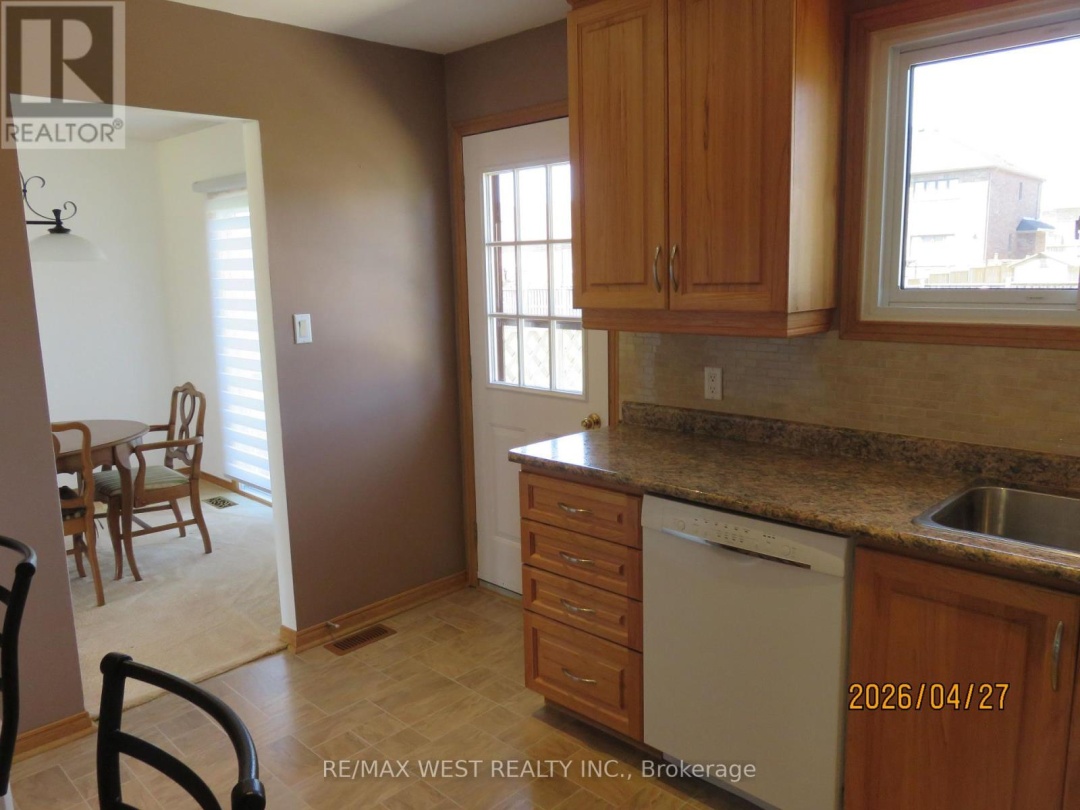 346 LAKELAND CRESCENT SE, Brock (Beaverton)