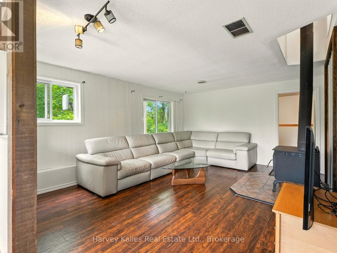1094 PROSPECT LAKE ROAD, 