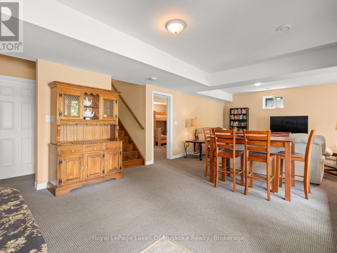 1484 SHANGRILA ROAD, 