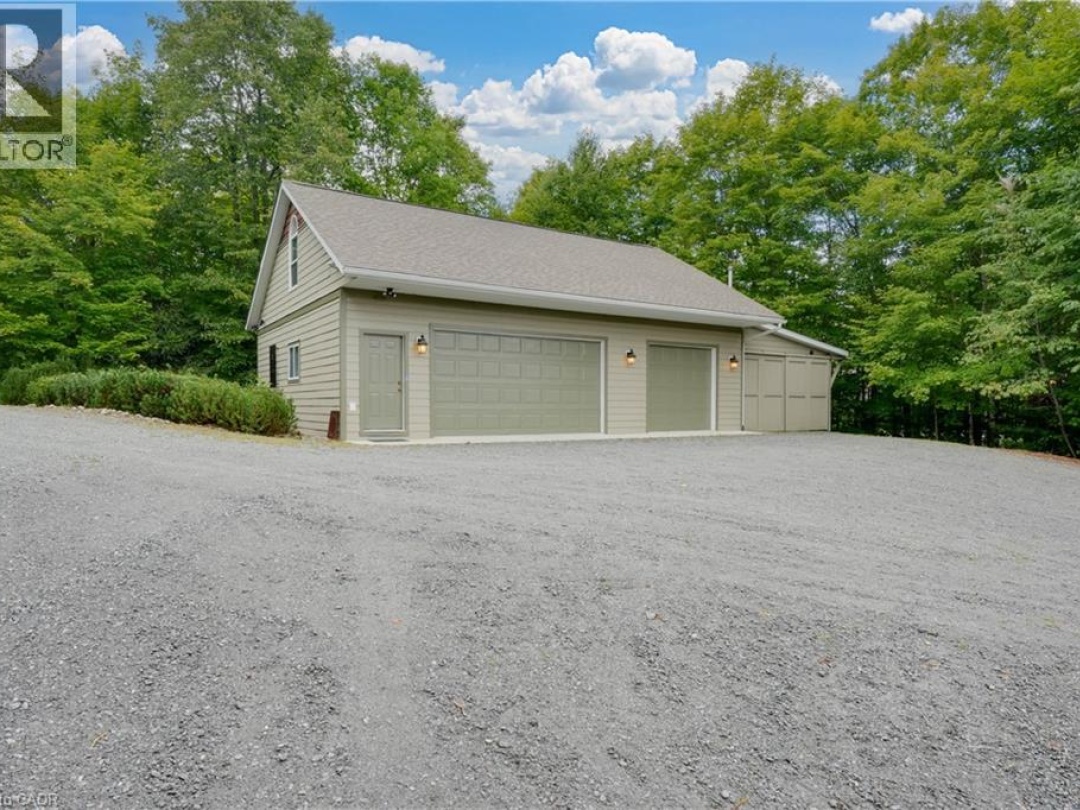 36 MANITOUWABING ESTATES Road, 