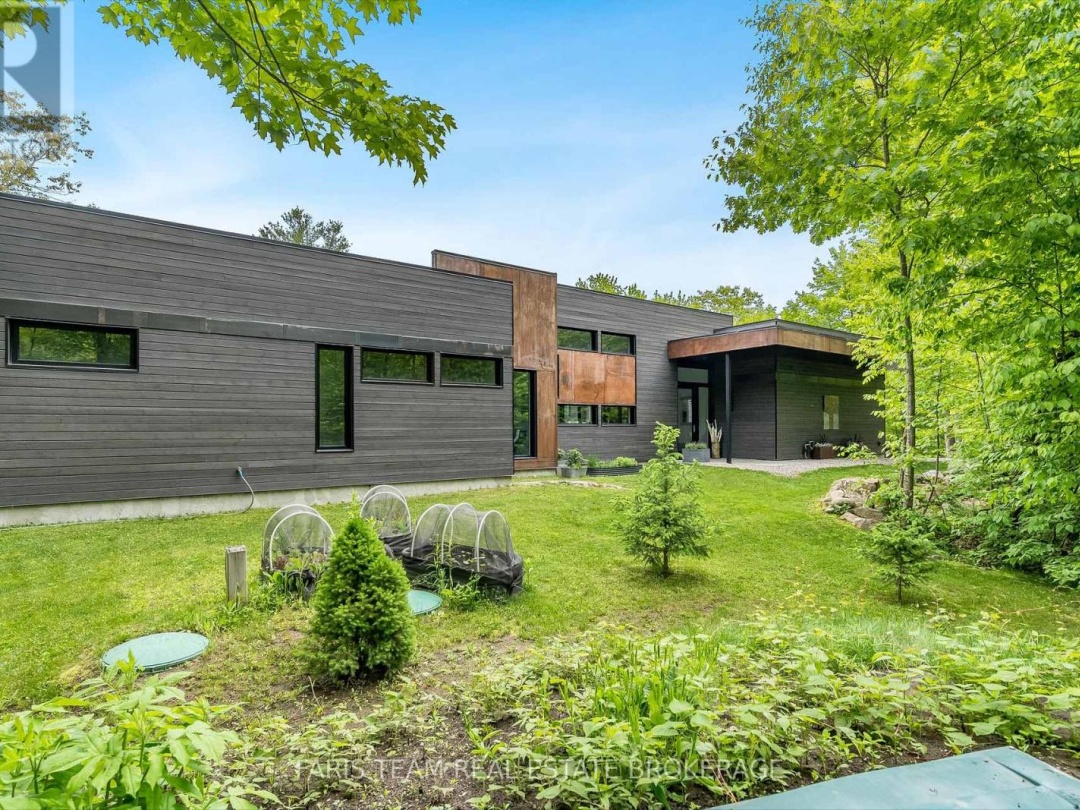 3870 DARLING ISLAND ROAD, Gloucester Pool