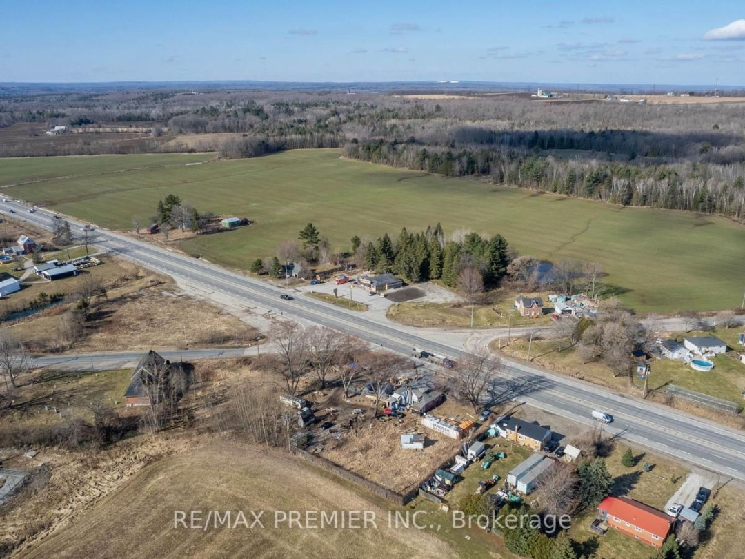8665 HWY 11, Severn (West Shore)