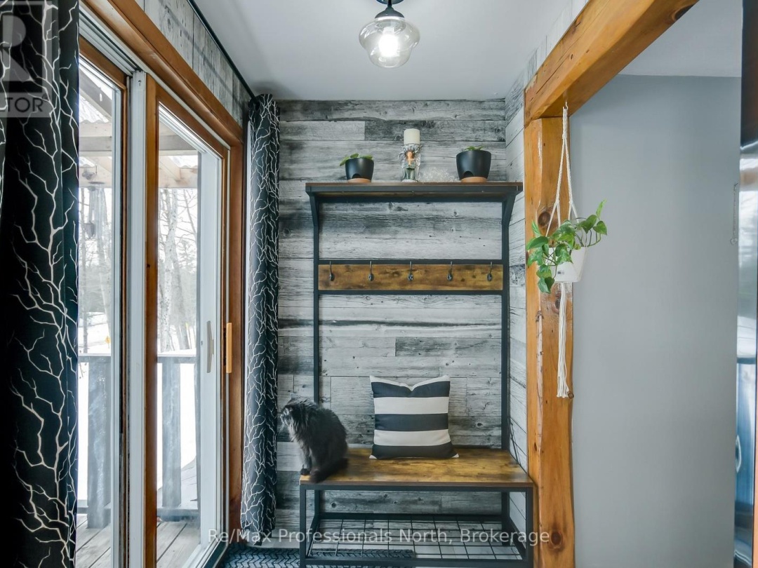1017 BARLOCHAN ROAD, Muskoka Lakes (Wood (Muskoka Lakes))