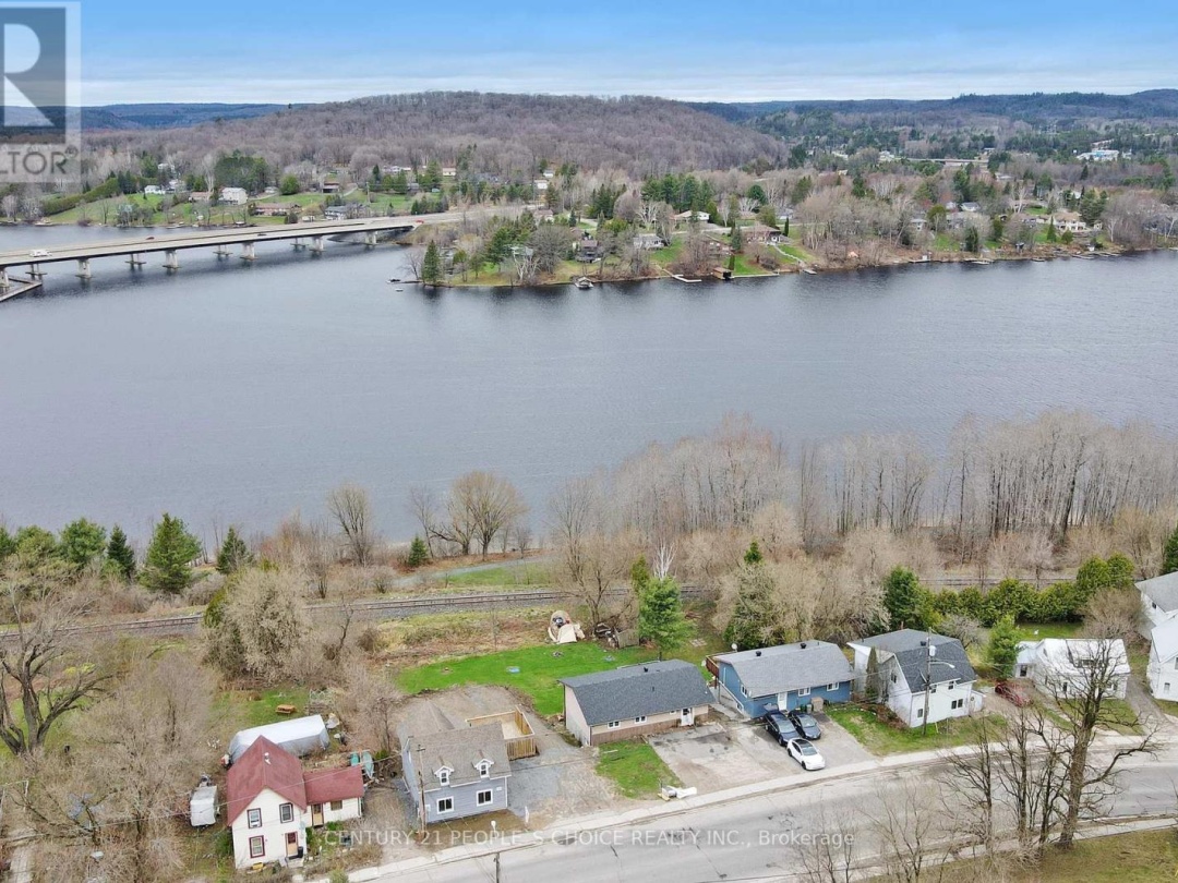 156 MAIN STREET W, 