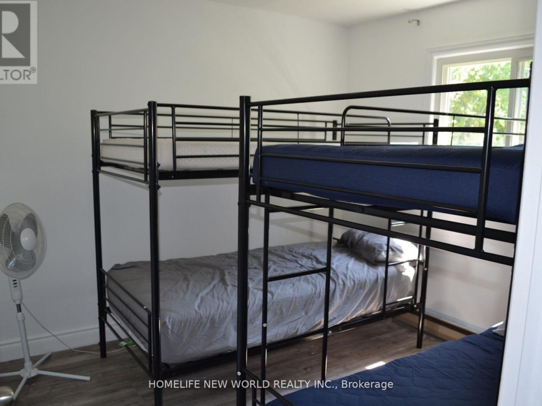 1391 PORTAGE ROAD, Mitchell Lake