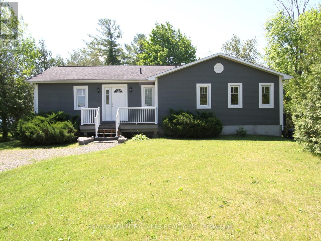 275 MCGUIRE BEACH ROAD, Canal Lake