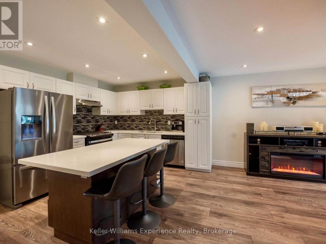 31 NICOLE PARK COURT, Bracebridge (Macaulay)