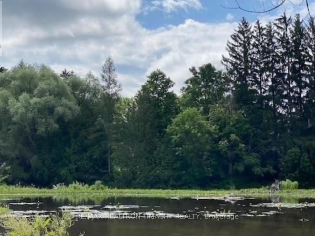 243 PRISQUE ROAD, Georgian Bay