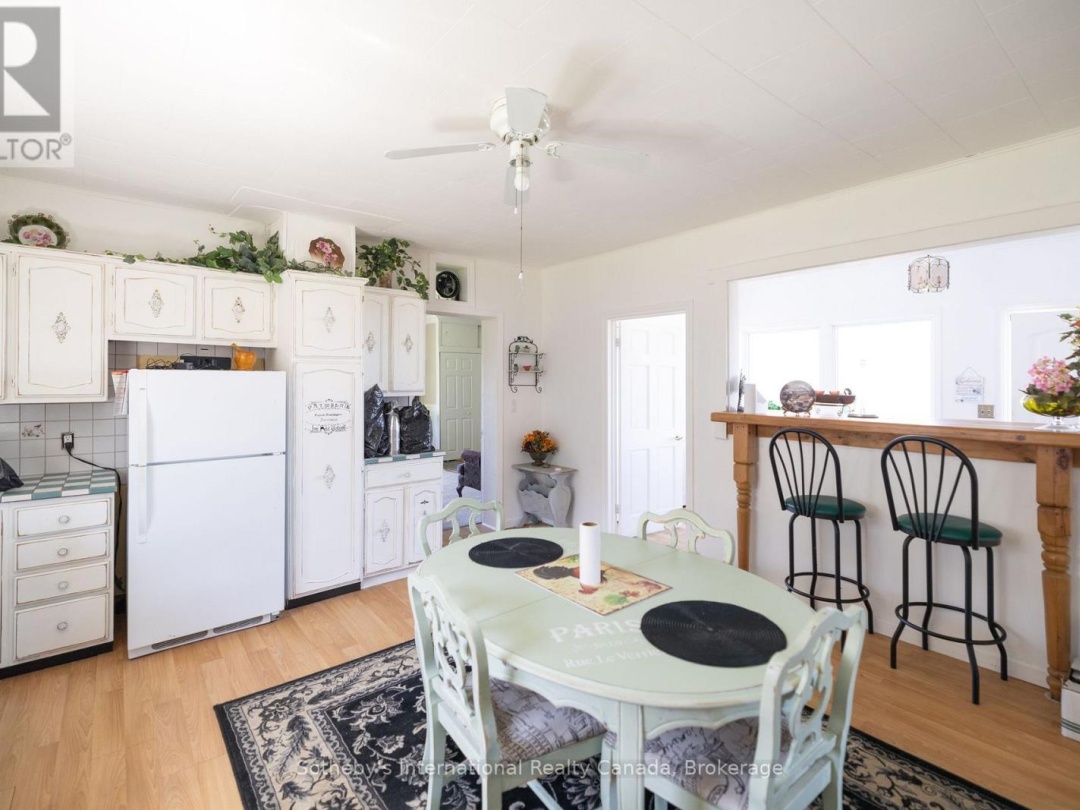 1614 HORSESHOE VALLEY ROAD E, Oro-Medonte (Horseshoe Valley)