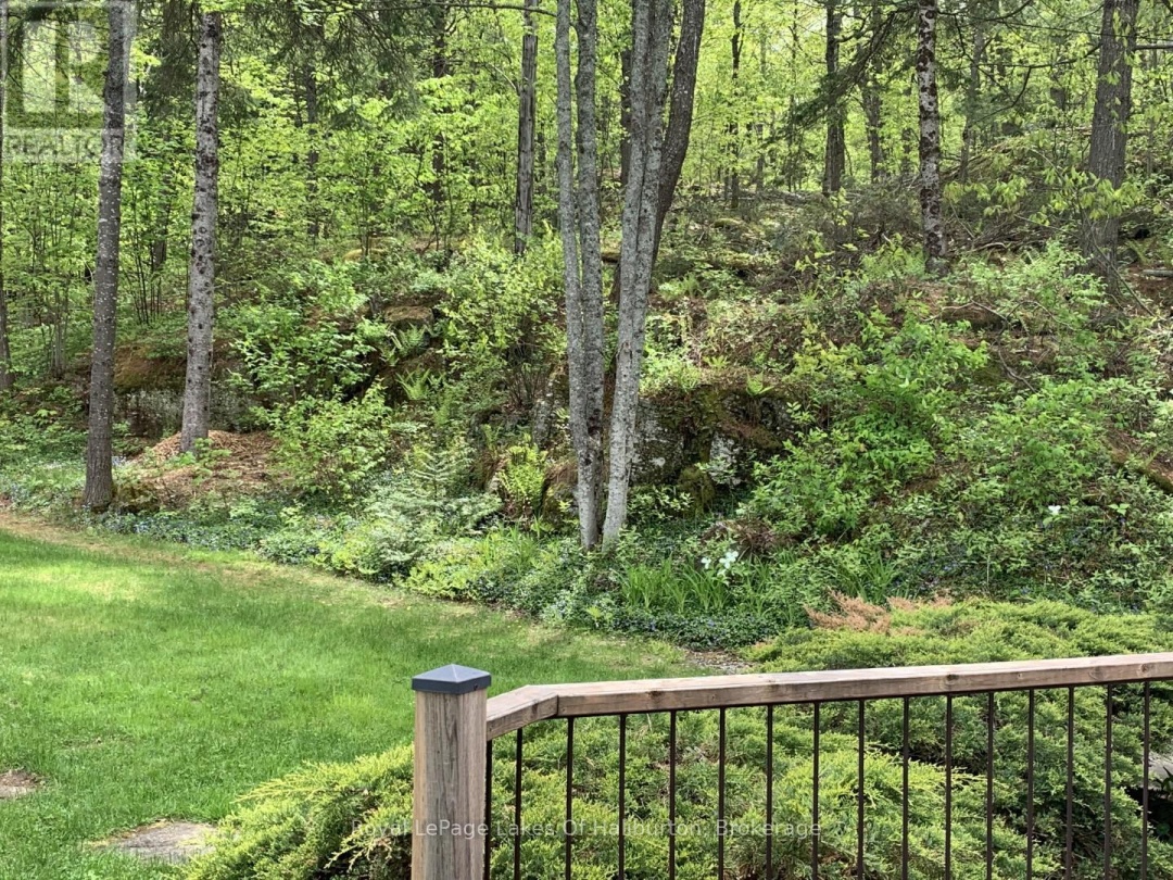 1029 CAM-WALT TRAIL, Gull Lake