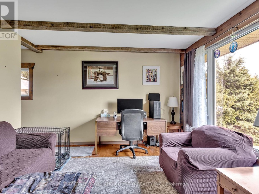 1042 TWEED DRIVE, 