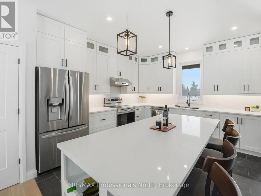 1058 PIPER GLEN ROAD, Minden Hills (Snowdon)