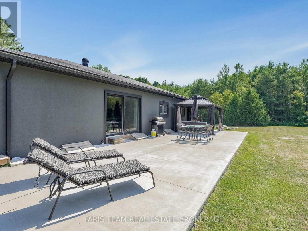 2988 FESSERTON SIDE ROAD, 