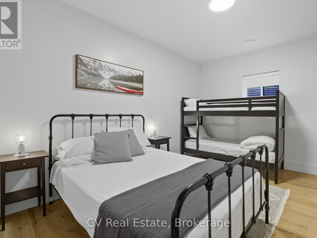 1399 BAYBREEZE LANE, Redstone Lake