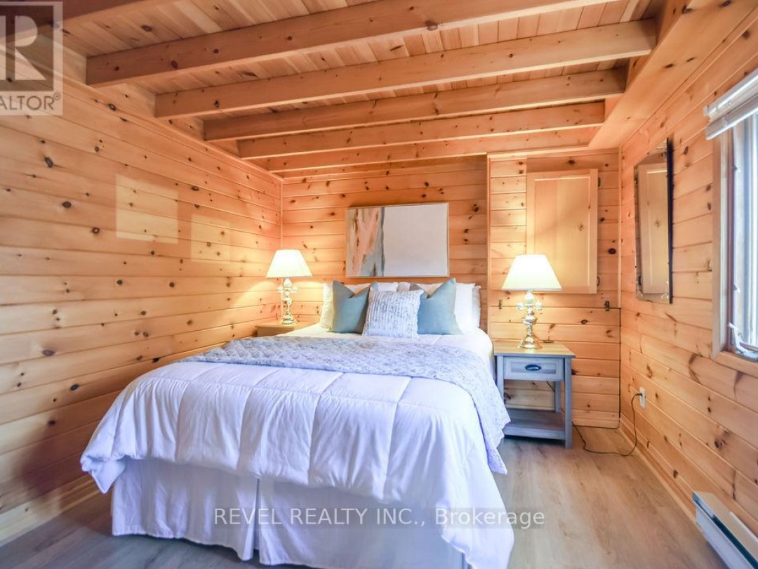 180 LAKE ROAD, Baxter Lake