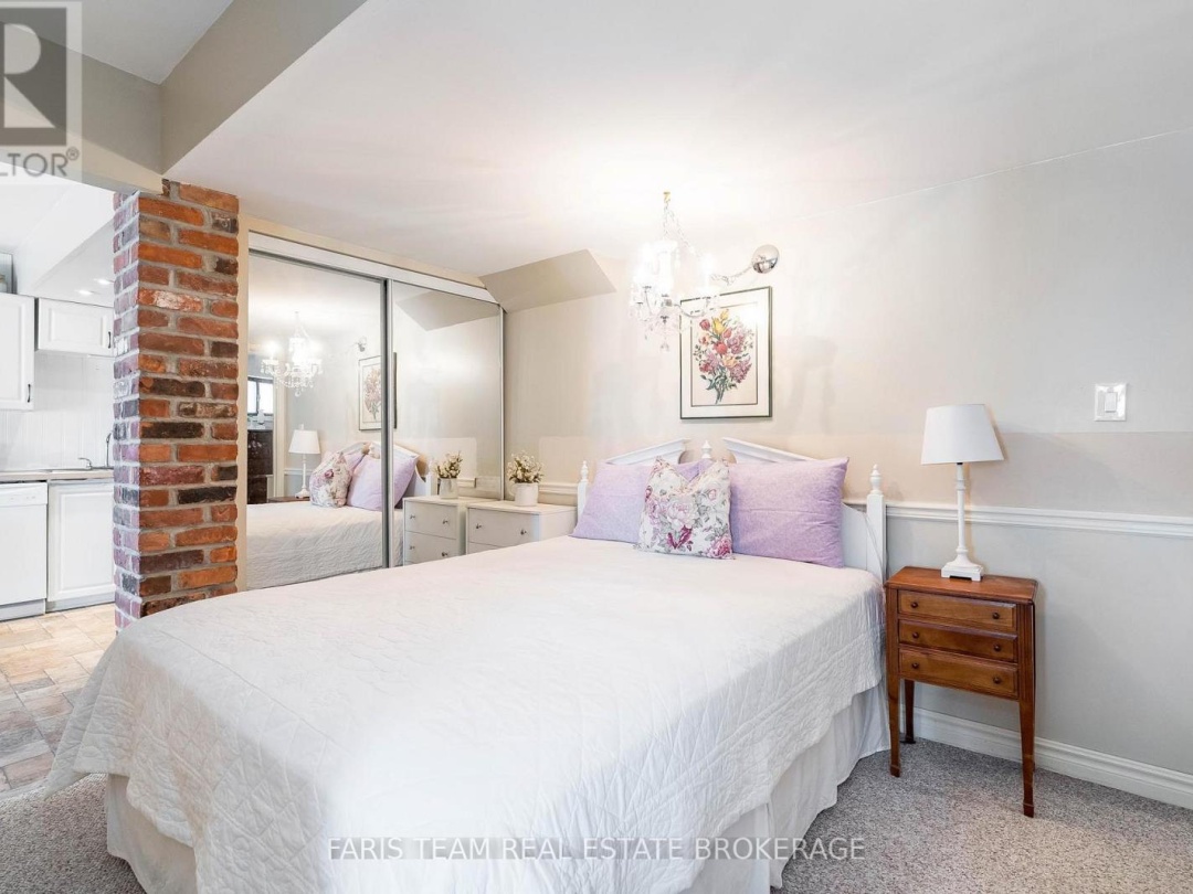 238 ROBINS POINT ROAD, Georgian Bay