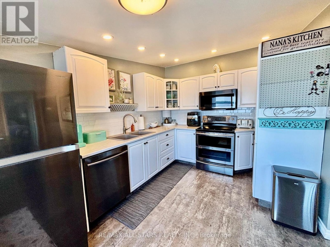 25 BAYVIEW ROAD, 