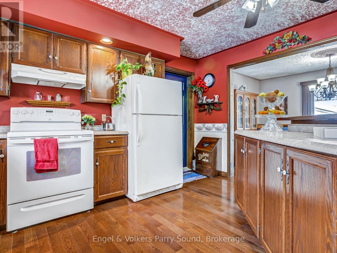 3 SQUIRREL AVENUE, McDougall