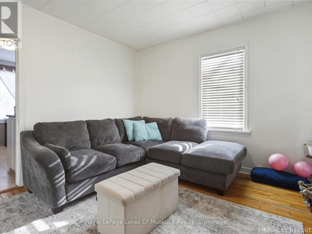 60 WEST ROAD W, Huntsville (Chaffey)