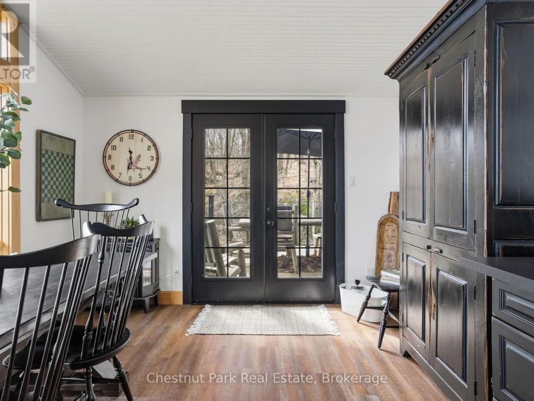 305 SALMON LAKE ROAD, Salmon Lake