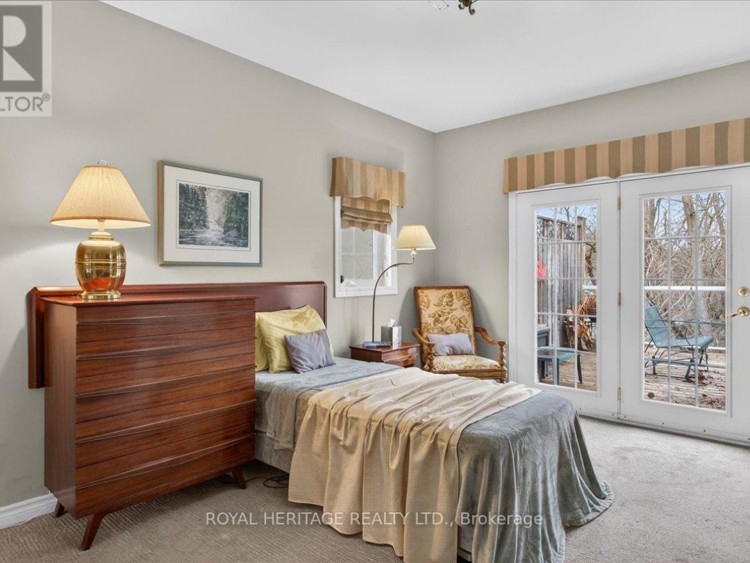 4 KENNEDY DRIVE, Kawartha Lakes (Fenelon Falls)