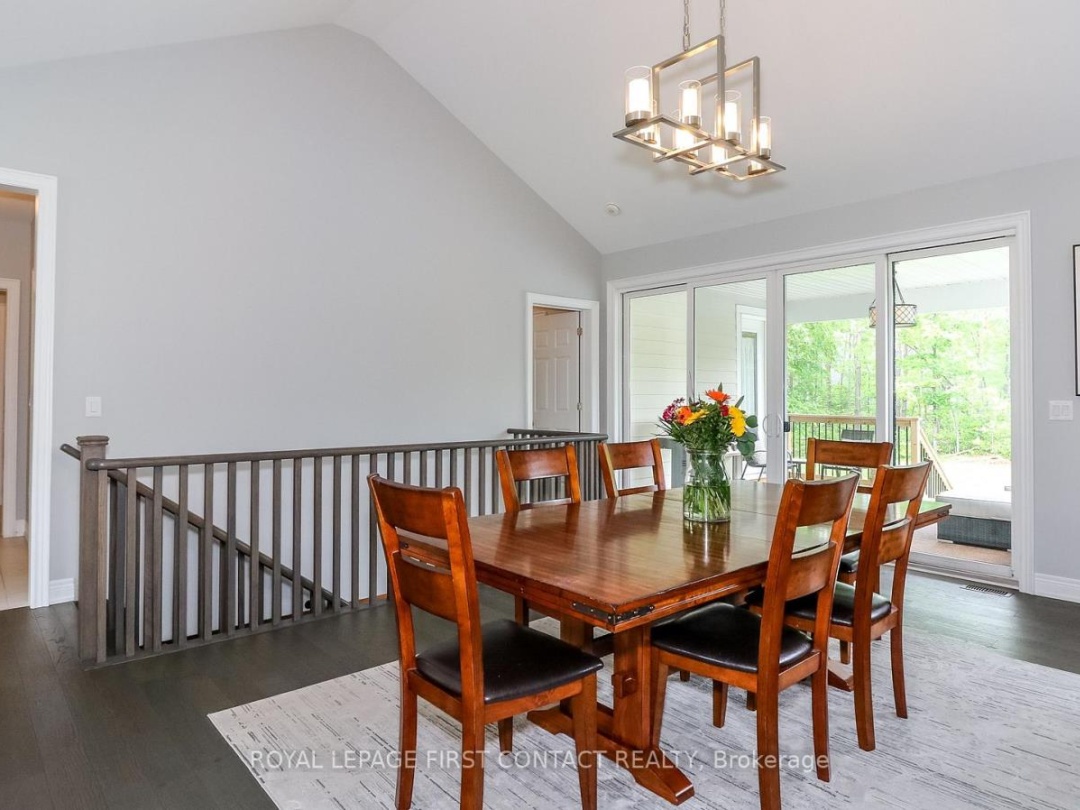 2066 ELANA DRIVE, Severn (Marchmont)