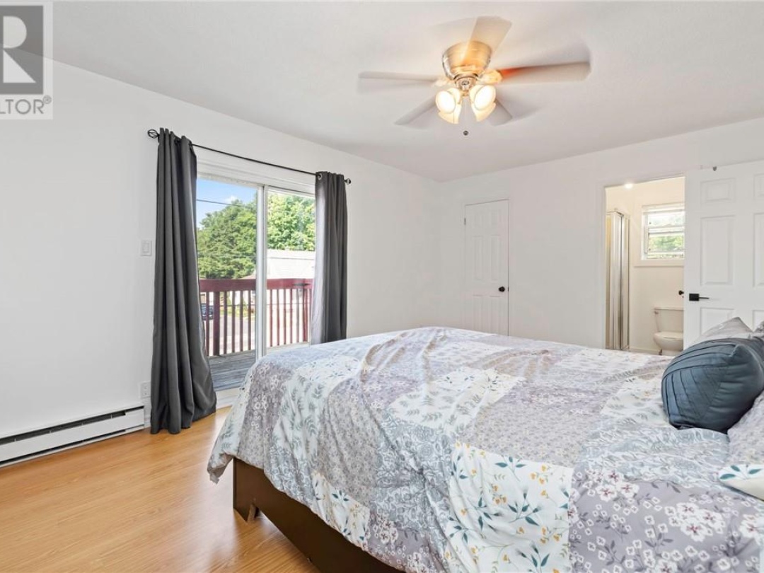 5 Hillcrest Avenue, 