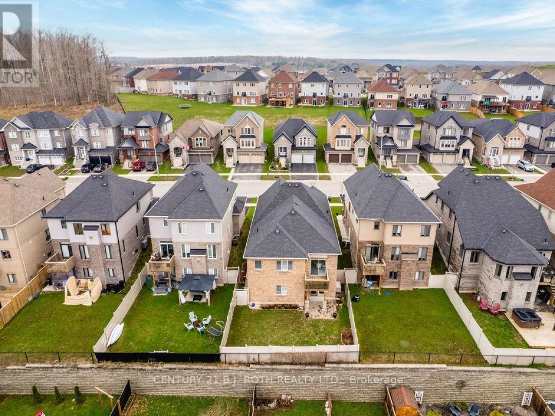 3105 MONARCH DRIVE, Orillia