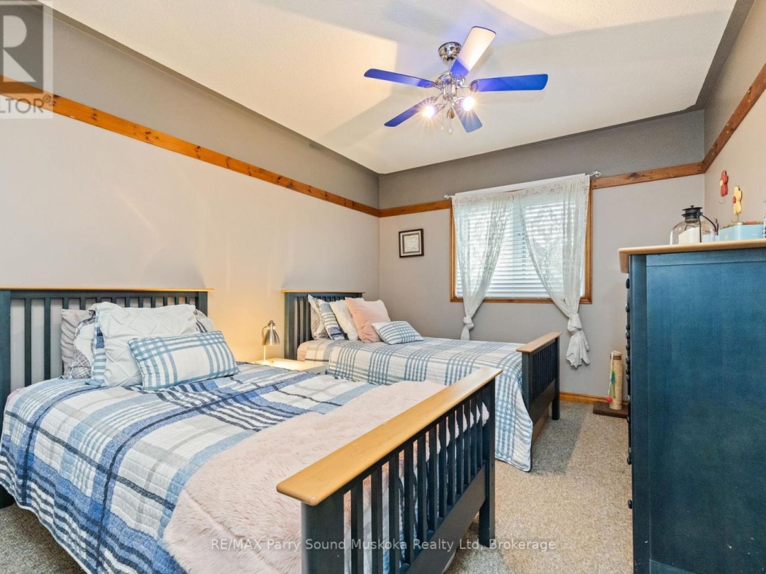 54 PINERIDGE DRIVE, McDougall