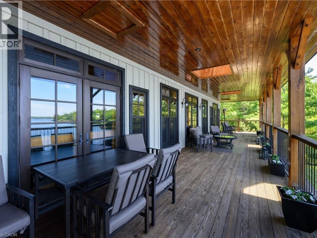 990 HASKETT'S Drive, Six Mile Lake
