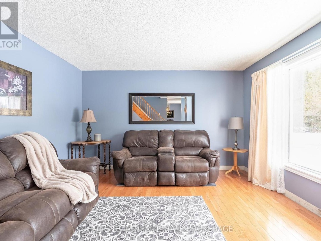 2104 NEWTON STREET, Tay