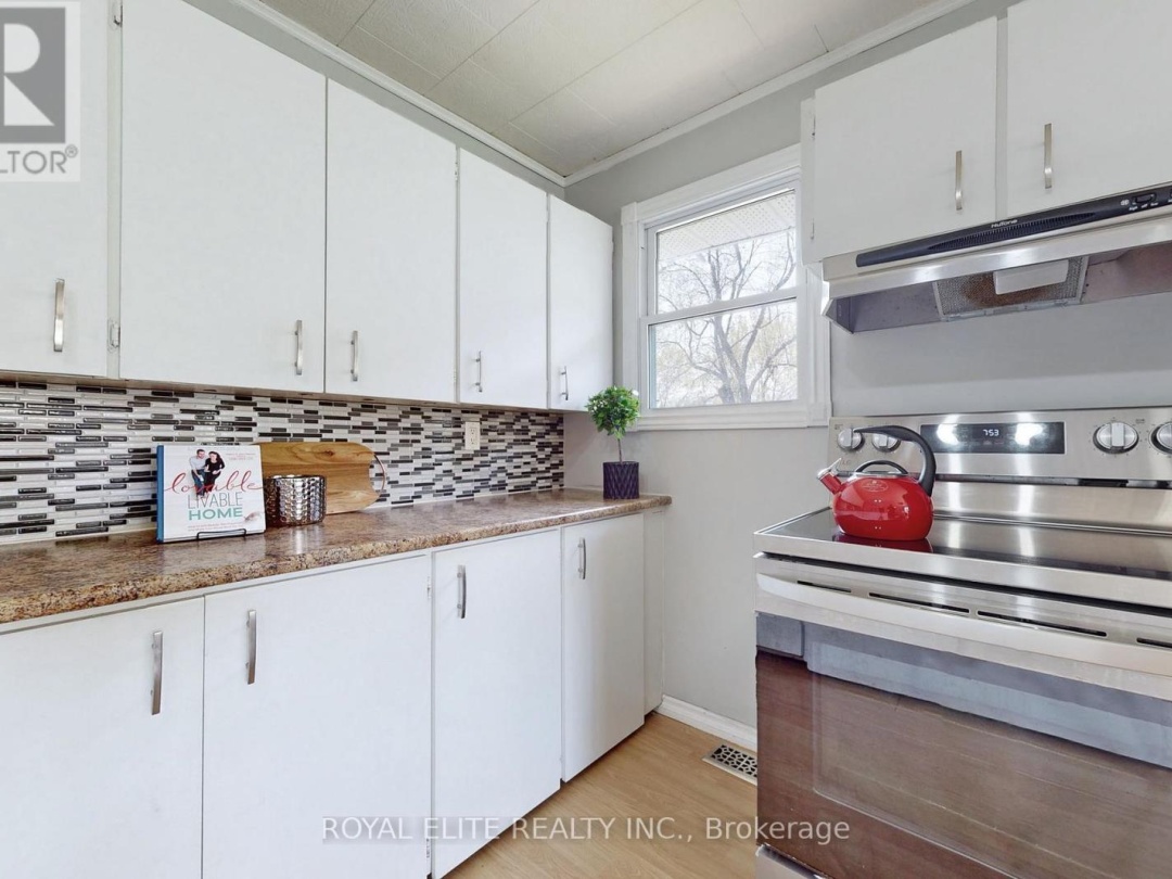 3965 HILLTOP ROAD, 