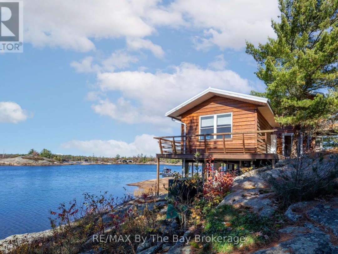 2 ISLAND 2890, Georgian Bay