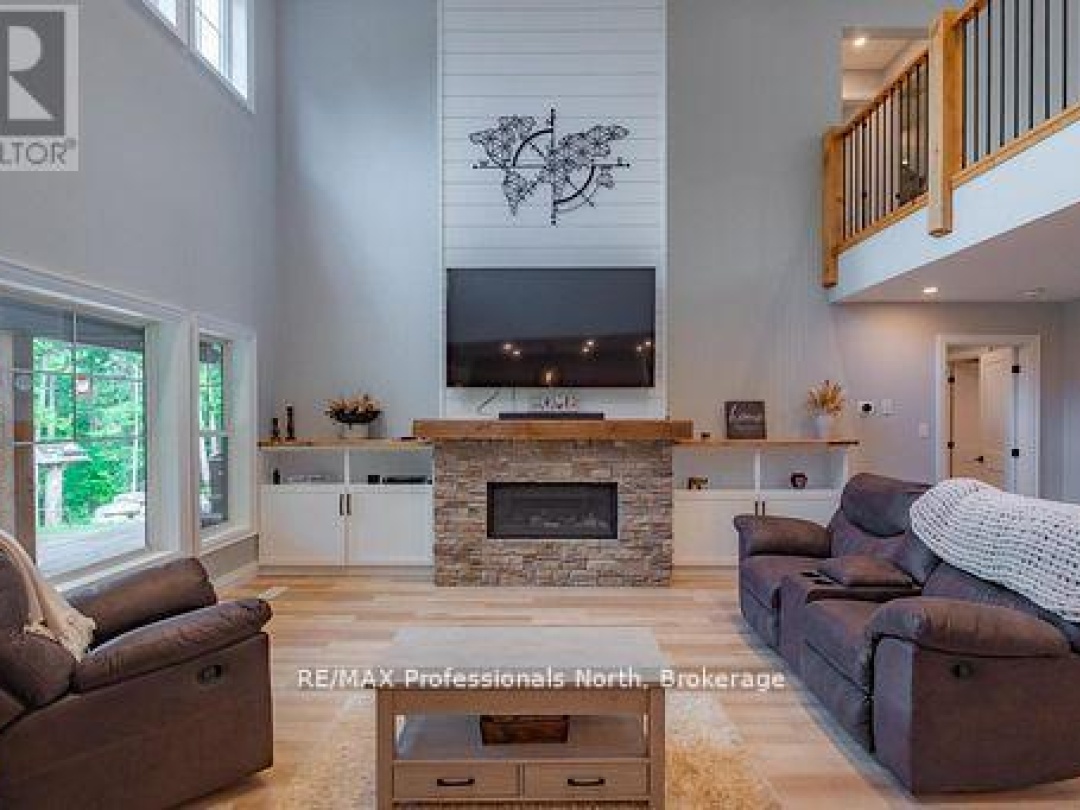 1677 HOSPITALITY ROAD, Minden Hills (Snowdon)