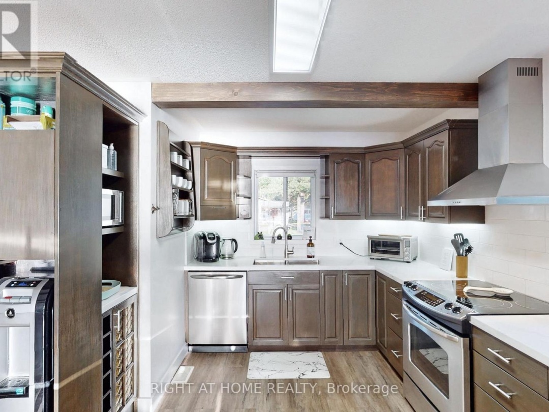 62 ANTIQUARY ROAD, Canal Lake