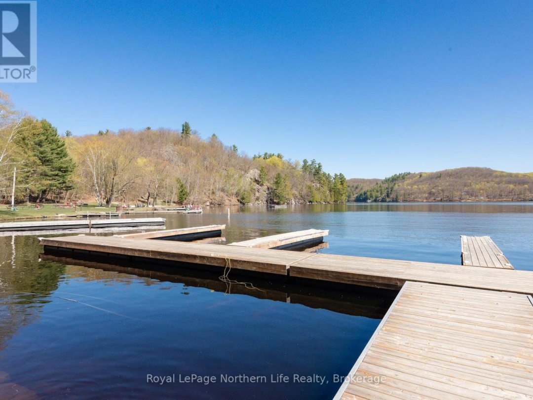 35 BRENNAN CIRCLE, Lake Vernon