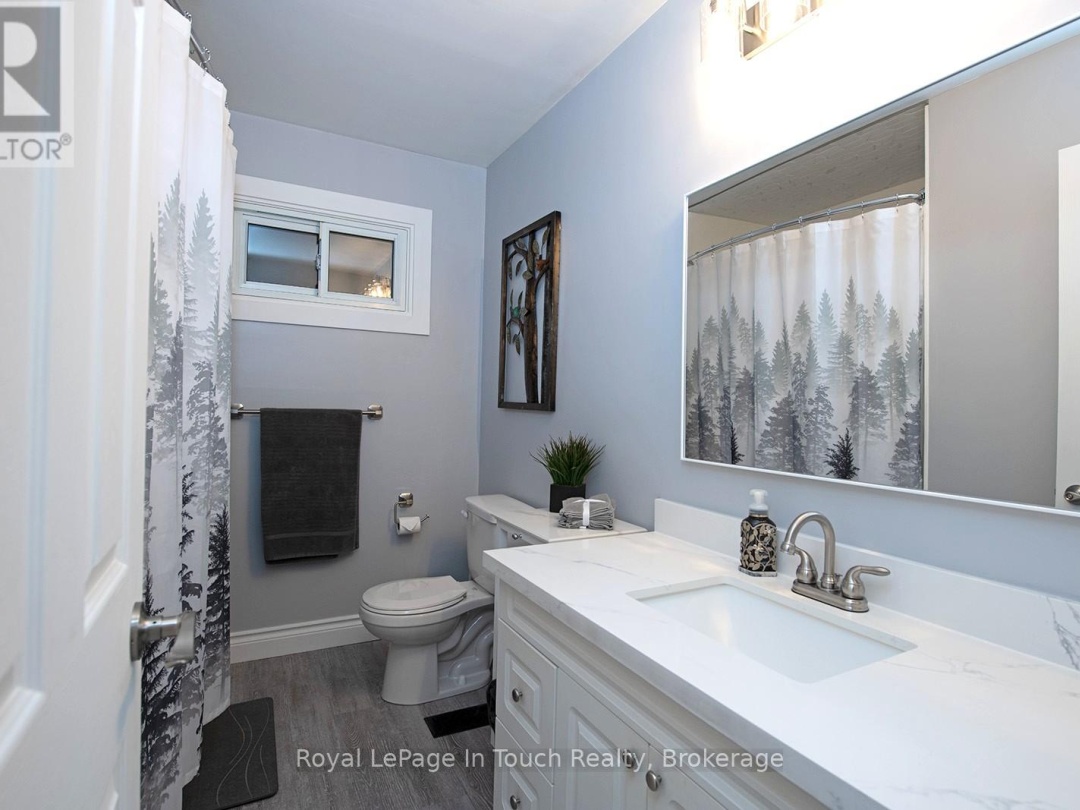 8 CYRIL MARTIN PLACE, 