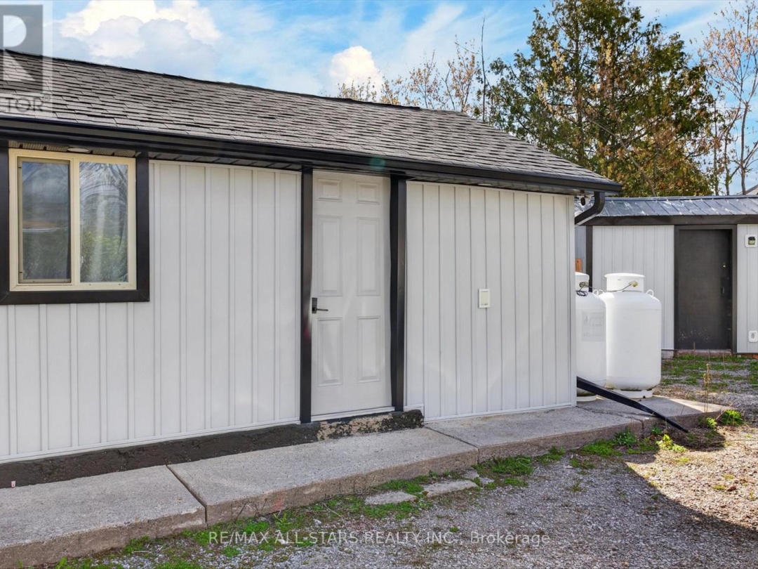 28 PRINCE STREET W, Kawartha Lakes (Bobcaygeon)