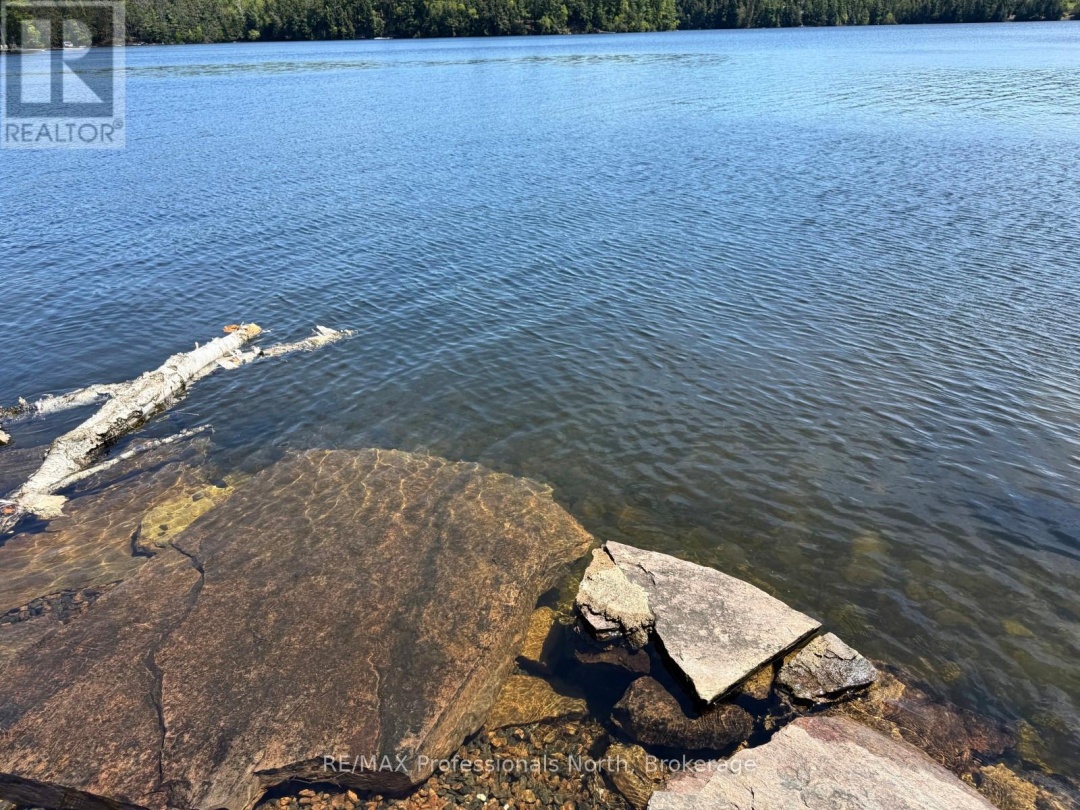 2612 WILKINSON ROAD, Kennisis Lake