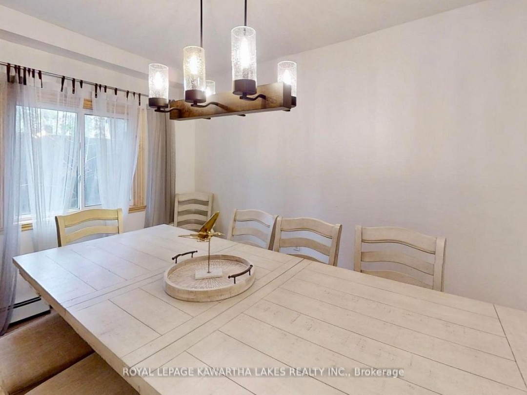 1136 SYLVAN GLEN DRIVE, Dalrymple-South Lake