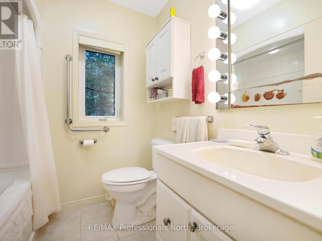 20871 HIGHWAY 35, Wren Lake