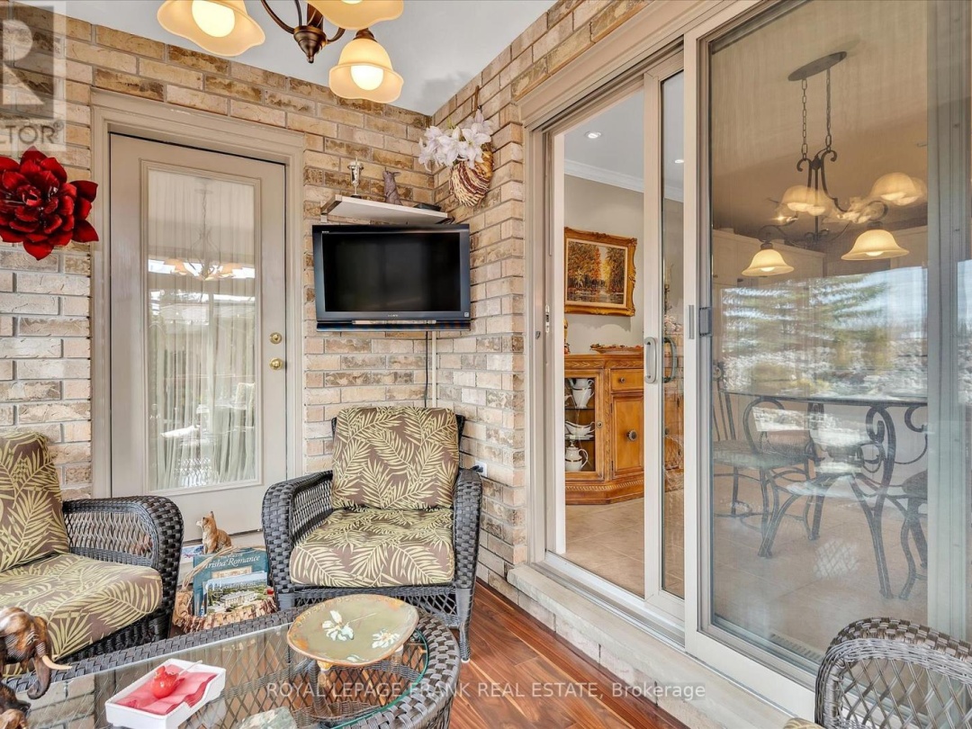 42 HUNTINGWOOD CRESCENT, 