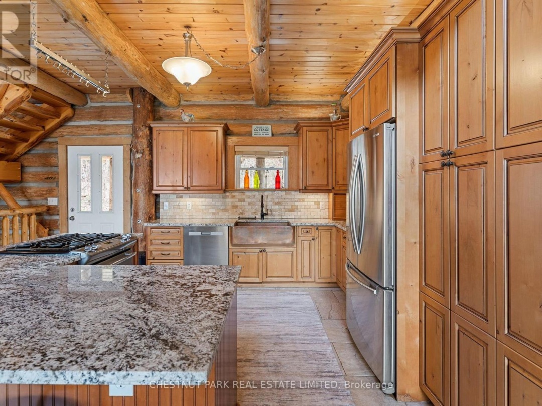 1068 RATTLESNAKE ROAD, Redstone Lake
