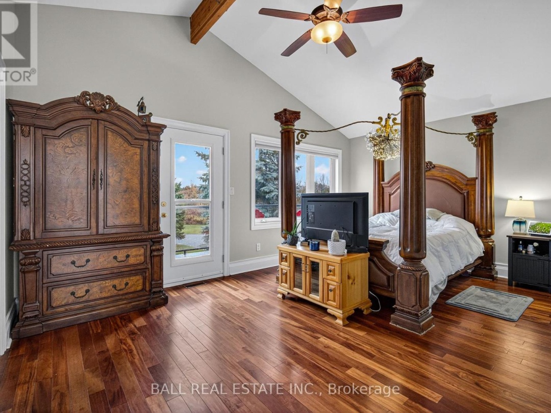 151 PELLER COURT, Pigeon Lake