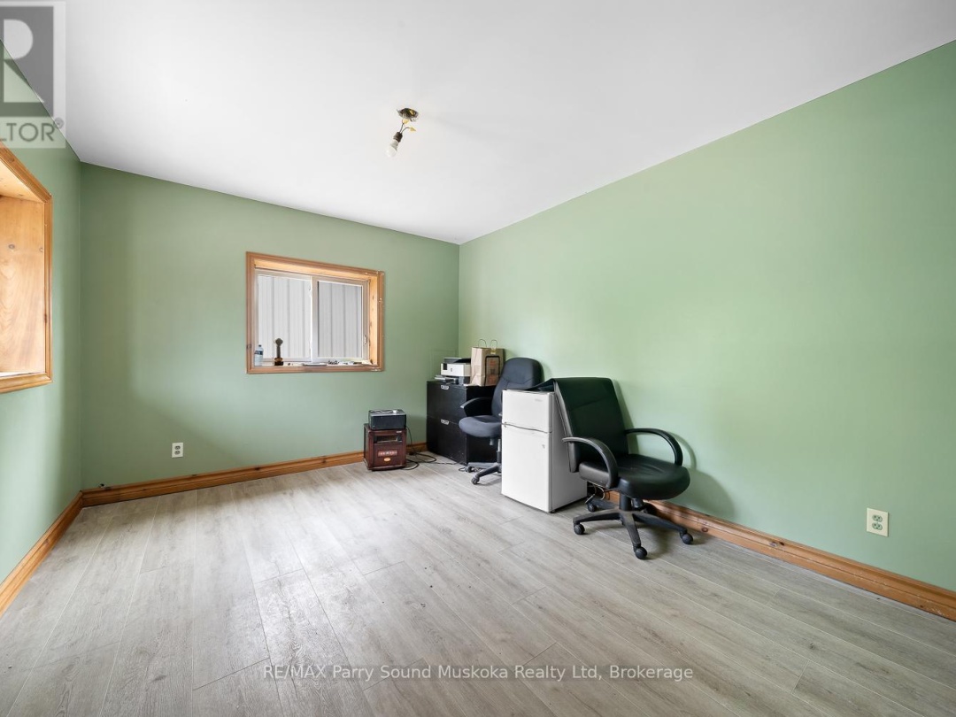 92 BLUE LAKE ROAD, Murdock Lake