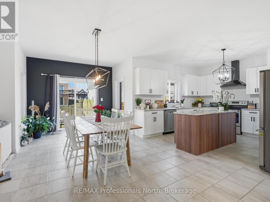 75 EAGLECREST AVENUE, Huntsville (Chaffey)