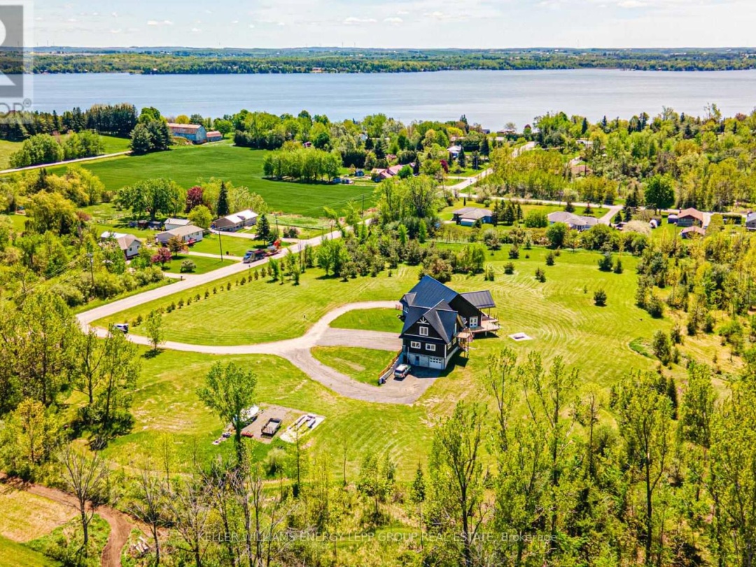 44 Ball Point Road, Kawartha Lakes (Mariposa)